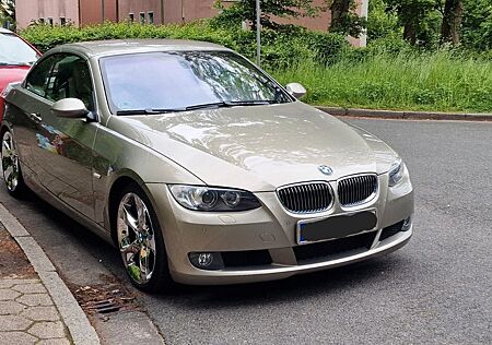BMW 330i Cabrio -
