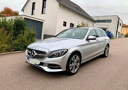 Mercedes-Benz C 220 d 4MATIC T AVANTGARDE Autom. AVANTGARDE