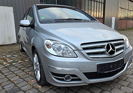 Mercedes-Benz B 200 B -Klasse CDI PANO LEDER PDC XENON