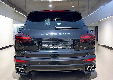 Porsche Cayenne S Diesel Platinum Edition apprv 10/2027