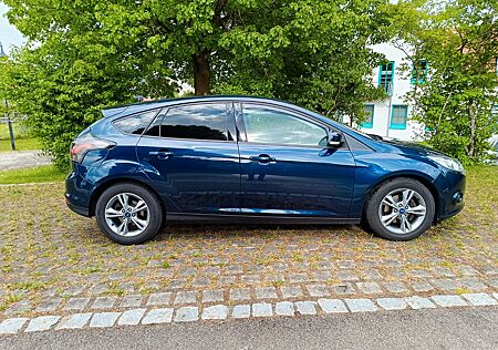 Ford Focus 1,0 EcoBoost 92kW Zahnriemen gewechselt