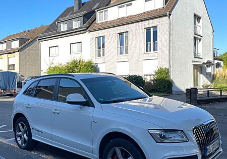 Audi Q5 3.0 TDI S tronic quattro -