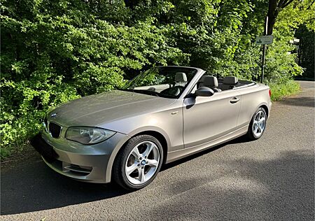 BMW 118i Cabrio - Kaschmirsilber