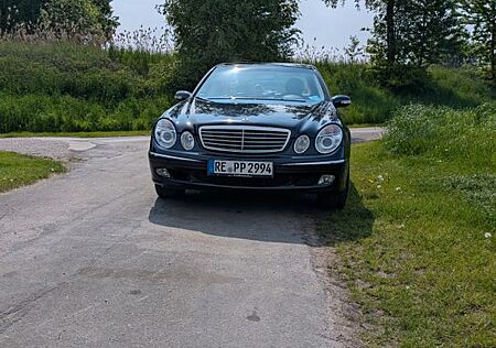 Mercedes-Benz 320