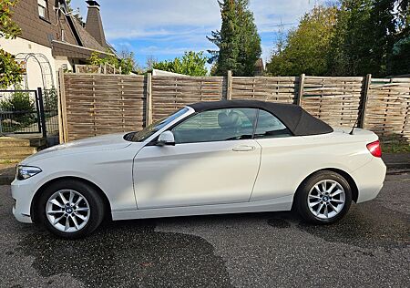 BMW 218i Cabrio Advantage