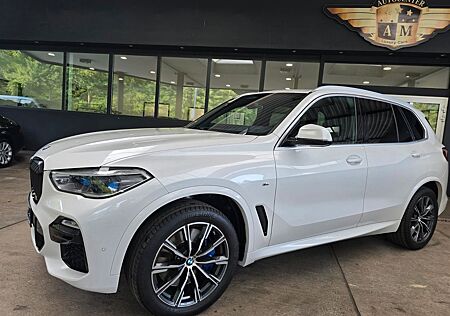 BMW X5 xDrive 40d M-Sportpaket AHK/HuD/PANORAMA/20"