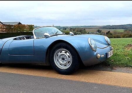 Porsche 356 550 by chamonix no 911 seven