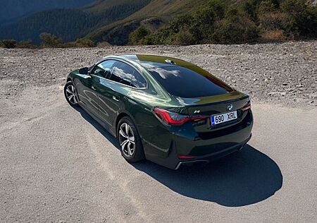 BMW i4 eDrive40 SANREMO GREEN