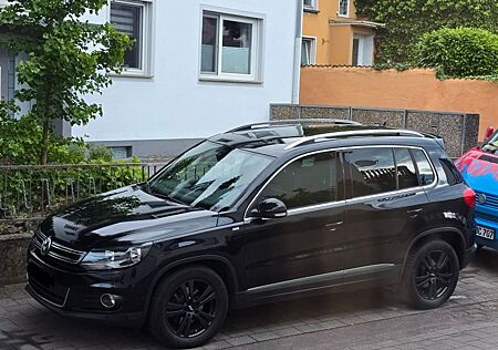 VW Tiguan Volkswagen 1.4 TSI BlueMotion Tec CUP Sport & St...