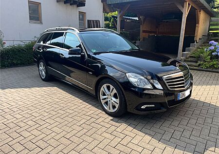 Mercedes-Benz E 350 CDI T Avantgarde AHK TÜV Neu