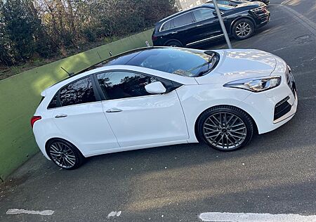 Hyundai i30 1.6 T GDI Turbo Turbo