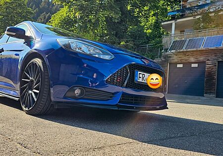Ford Focus 2,0 EcoBoost ST BullX Aga + HG Downpipe