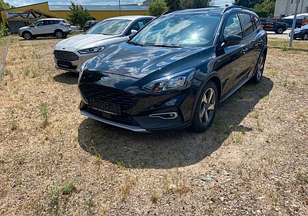 Ford Focus Turnier Active X Automatik