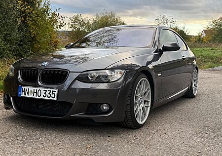 BMW 335 gebraucht kaufen BMW 335i Coupé / M-Paket / Performance-ESD