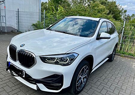 BMW X1 xDrive20i Advantage Steptronic Advantage