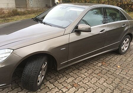 Mercedes-Benz 300