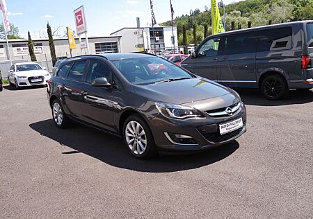 Opel Astra J Sports Tourer Active,Design-Paket !!!