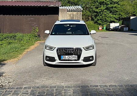 Audi Q3 S-Line+ Keyless, Bose, Pano, Alcan, Chrom Pa.