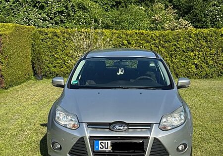 Ford Focus 1,6TDCi 85kW Champions Edition Turnier...