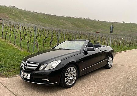 Mercedes-Benz E 200 CGI Cabrio BlueEfficiency Avandgarde