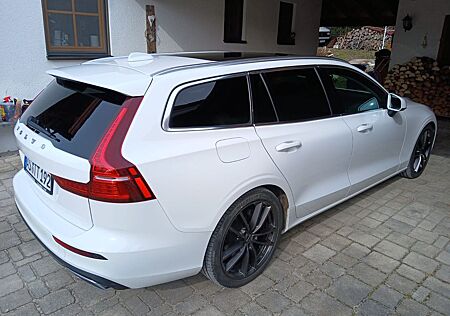 Volvo V60 T8 Recharge AWD Geartronic Rech...