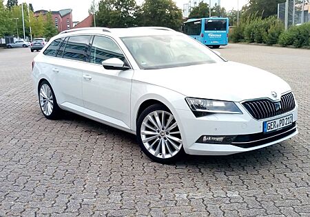 Skoda Superb 2.0 TDI SCR 140kW Style Combi Style