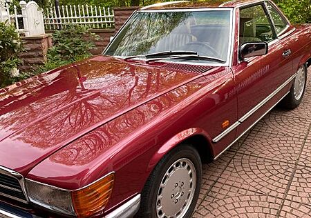Mercedes-Benz SL 300