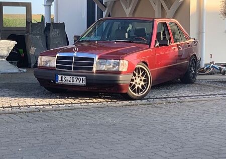 Mercedes-Benz 190 2.0 Almadinrot