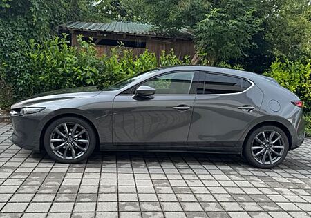 Mazda 3 1.8 SKYACTIV-D - TÜV neu