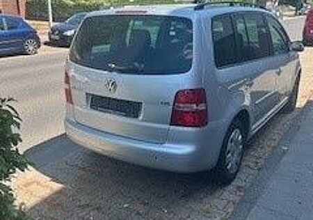 VW Touran Volkswagen 1.9 TDI 74kW Basis Basis