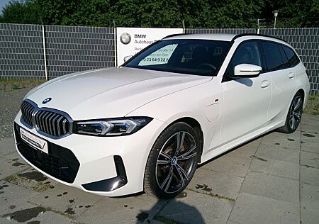 BMW 330 e MSport Touring HUD adapt. LED eSitze HiFi!