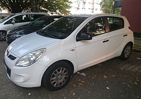 Hyundai i20 1.2 Classic ALLWETTER KLIMA MP3 CD
