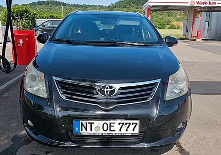 Toyota Avensis Combi Sol 2.2 D-4D Sol