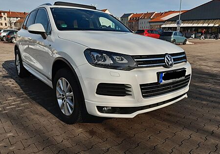 VW Touareg Volkswagen 3.0 V6 TDI 150kW, R-Line, Vollausst.