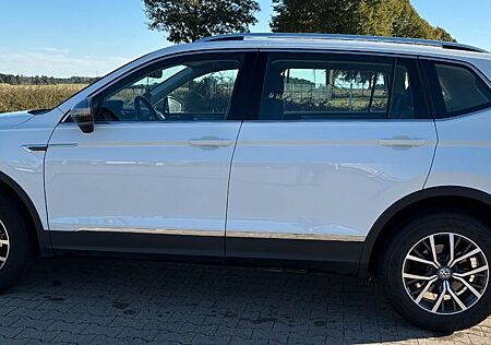 VW Tiguan Allspace Volkswagen Comfortline 2.0TDI 110kW DSG AHK