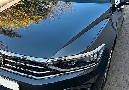VW Passat Variant Volkswagen TOP GEPFLEGTER IQ Light 1,4 l GTE