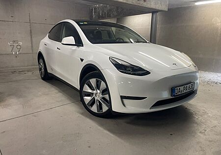 Tesla Model Y Long Range Dual Motor AWD Autopilot Glas