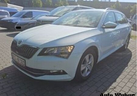 Skoda Superb Combi 2.0TDI DSG Ambition Navi AHK PDC