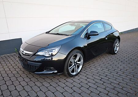 Opel Astra J GTC Innovation 2.0 CDTI
