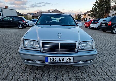 Mercedes-Benz C 180 Original 28 Tkm Wie Neu 2 Hand Gargewgen