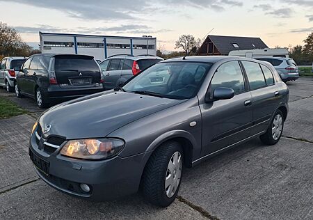 Nissan Almera Klima TÜV 03/2026