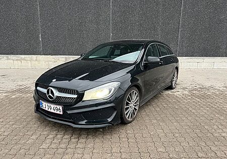 Mercedes-Benz CLA Shooting Brake AMG Line CLA 200 CDI / d