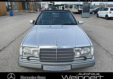 Mercedes-Benz 320 E Cabrio KLIMAAUTO SITZHZ TEMPOMAT EL.SITZE