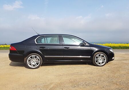 Skoda Superb 2.0 TDI CR DSG Elegance Elegance