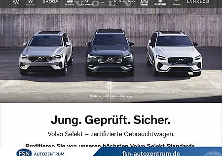 Volvo XC 40 XC40 B4 2WD Plus Dark