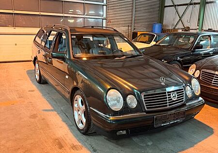 Mercedes-Benz E 300 TDT AVANTGARDE Avantgarde