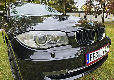 BMW 118i - E87