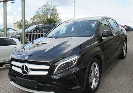 Mercedes-Benz GLA 250 Klasse 4Matic- Navi-Bi Xenon-SHZ-PDC-Alu