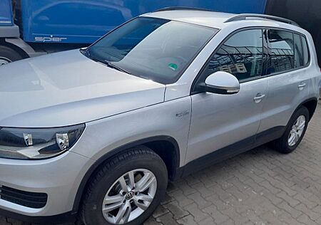 VW Tiguan Volkswagen 2.0 TDI BlueMotion Tech Trend & Fun T...