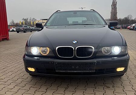 BMW 530d A Touring Vollausstattung AHK PDC SHZ